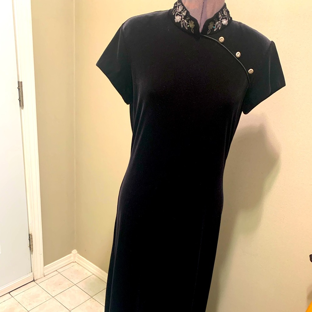 Women’s Black Velvet feel Dress. SL Fashions
